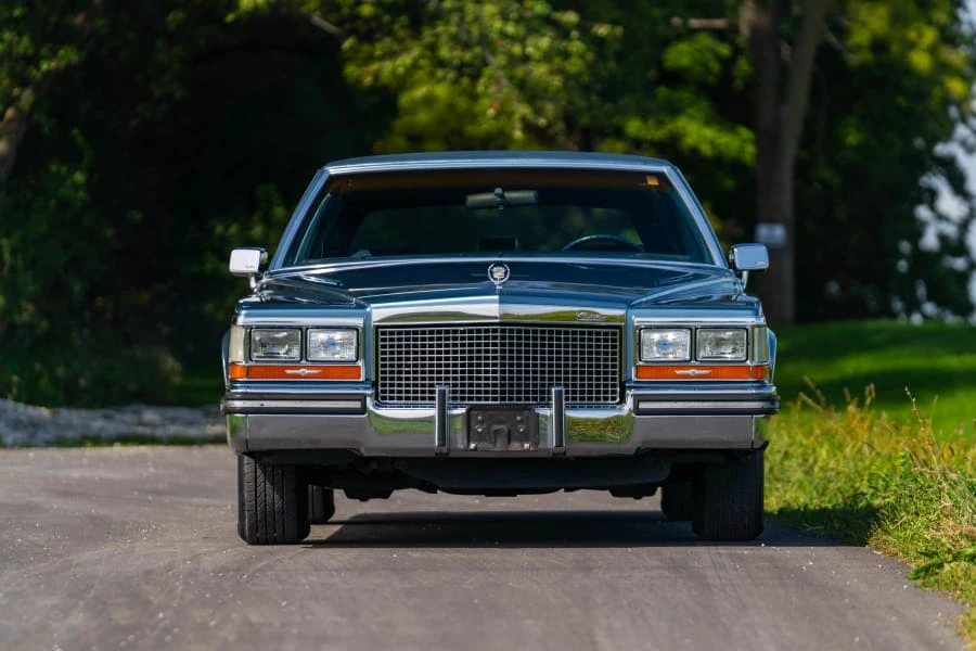 1987 Cadillac Brougham - Image 4 of 23