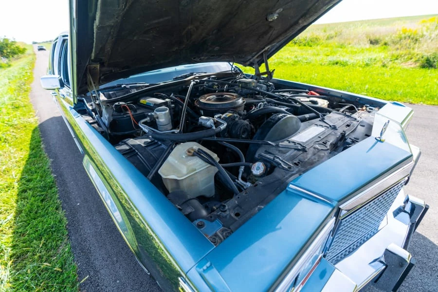 1987 Cadillac Brougham - Image 23 of 23
