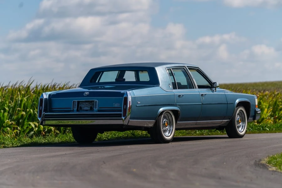 1987 Cadillac Brougham - Image 3 of 23