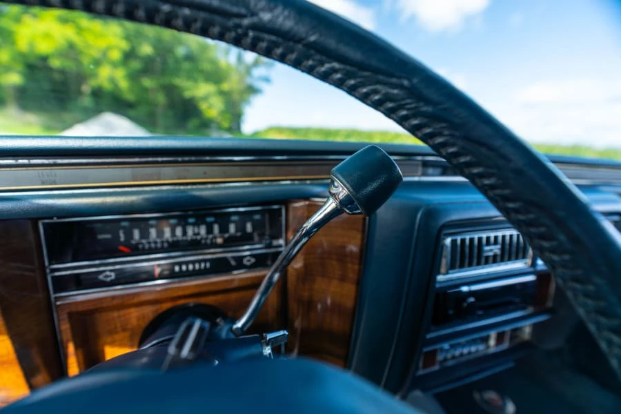 1987 Cadillac Brougham - Image 20 of 23