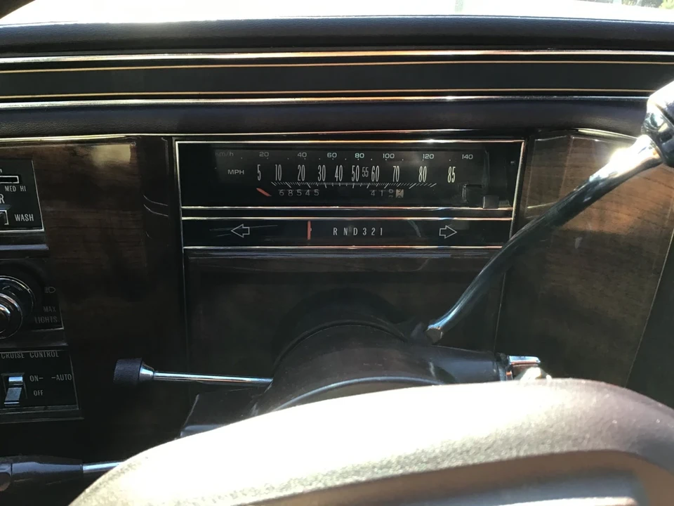 1987 Cadillac Brougham - Image 16 of 21