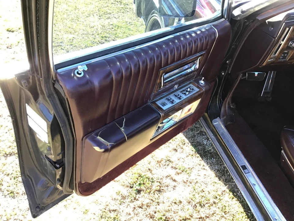 1987 Cadillac Brougham - Image 13 of 21