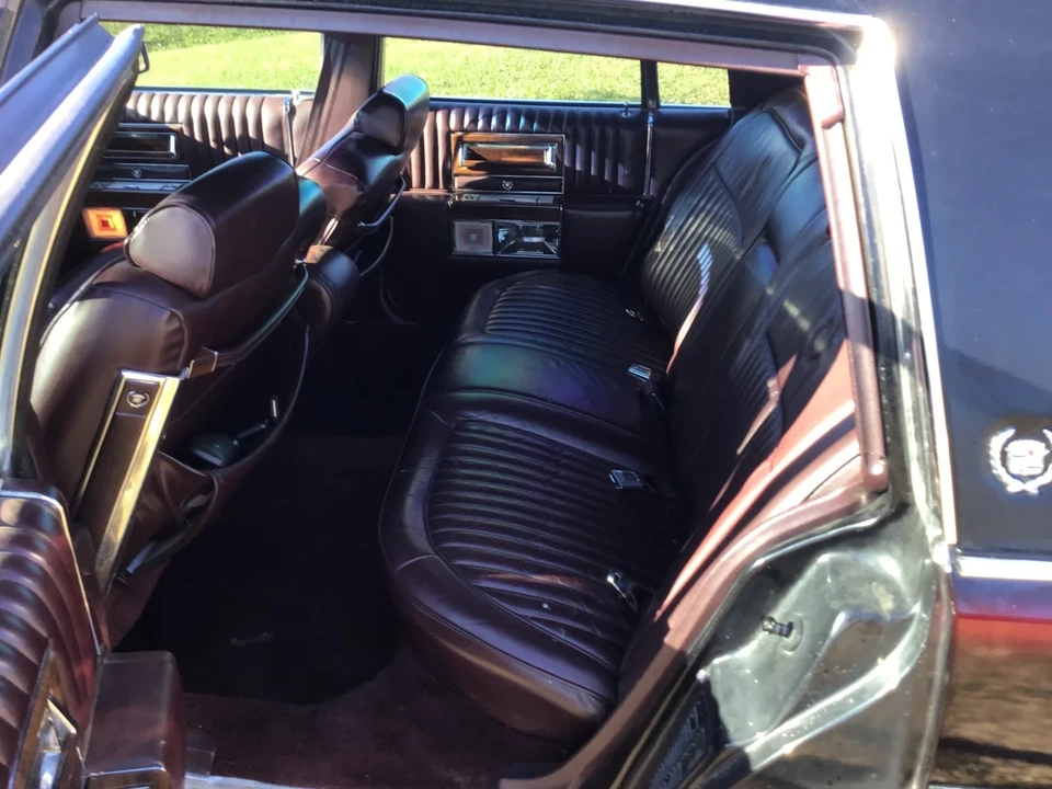 1987 Cadillac Brougham - Image 11 of 21