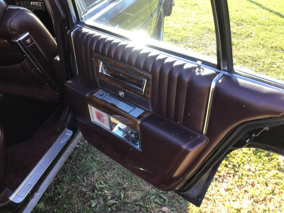 1987 Cadillac Brougham - Image 9 of 21
