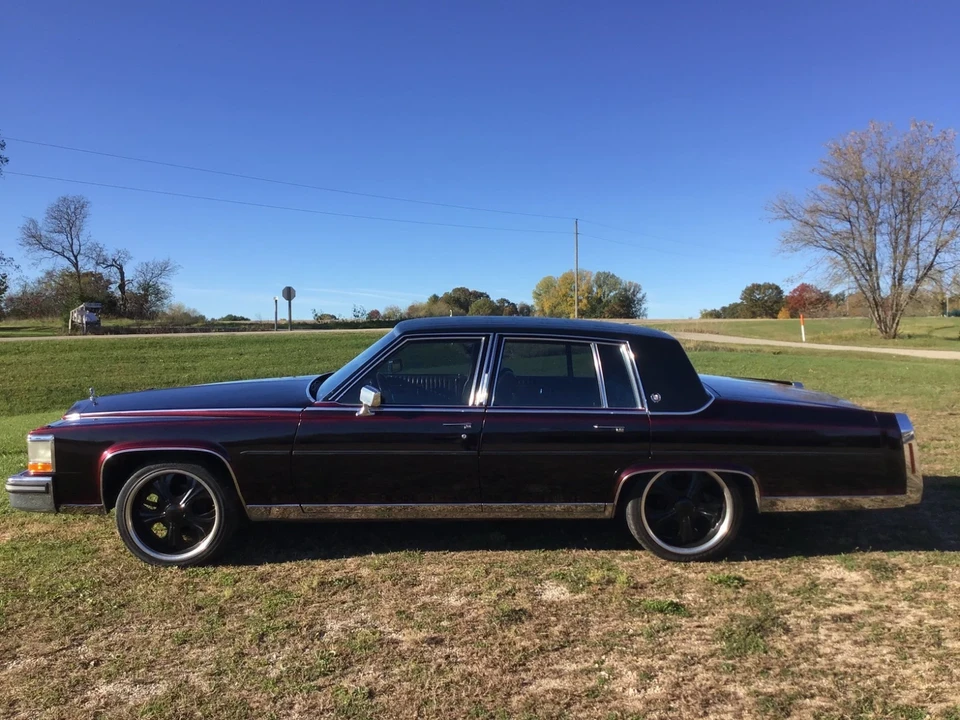 1987 Cadillac Brougham - Image 4 of 21