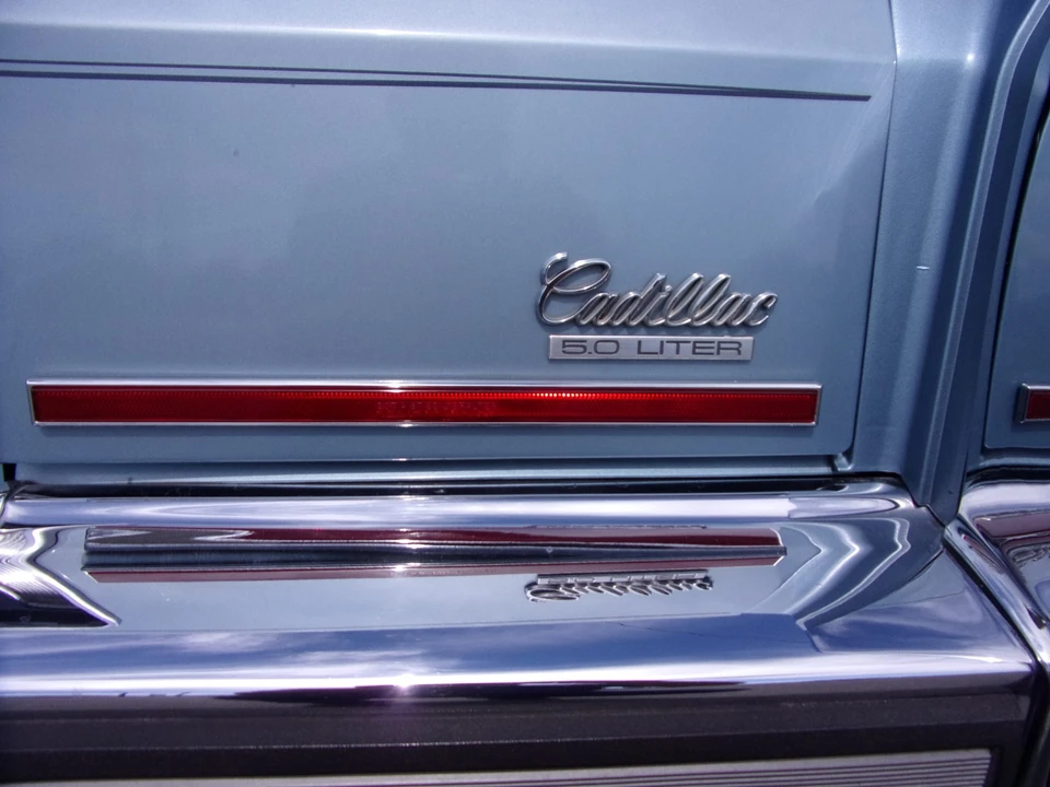 1987 Cadillac Brougham - Image 30 of 31