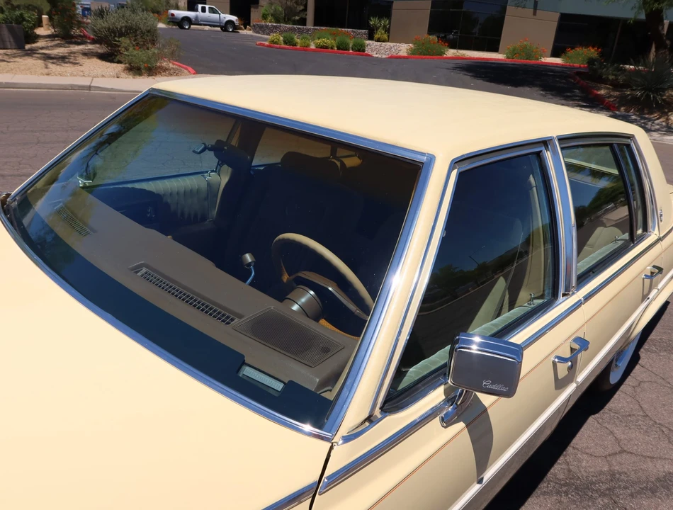 1987 Cadillac Brougham - Image 30 of 31