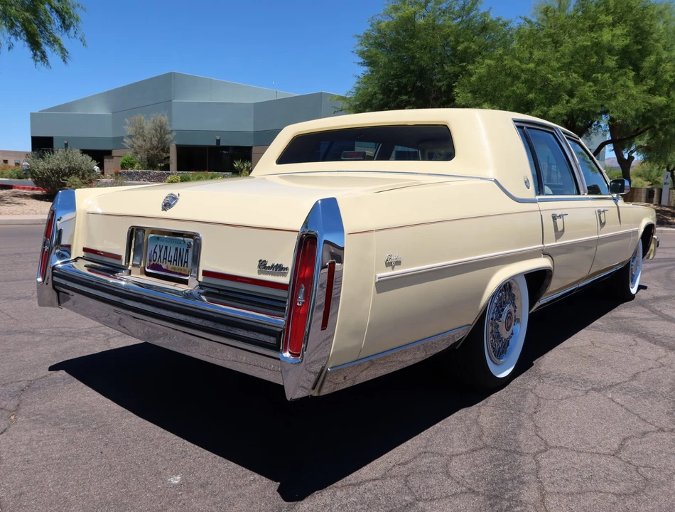 1987 Cadillac Brougham - Image 21 of 31