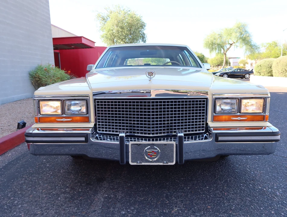 1987 Cadillac Brougham - Image 2 of 31