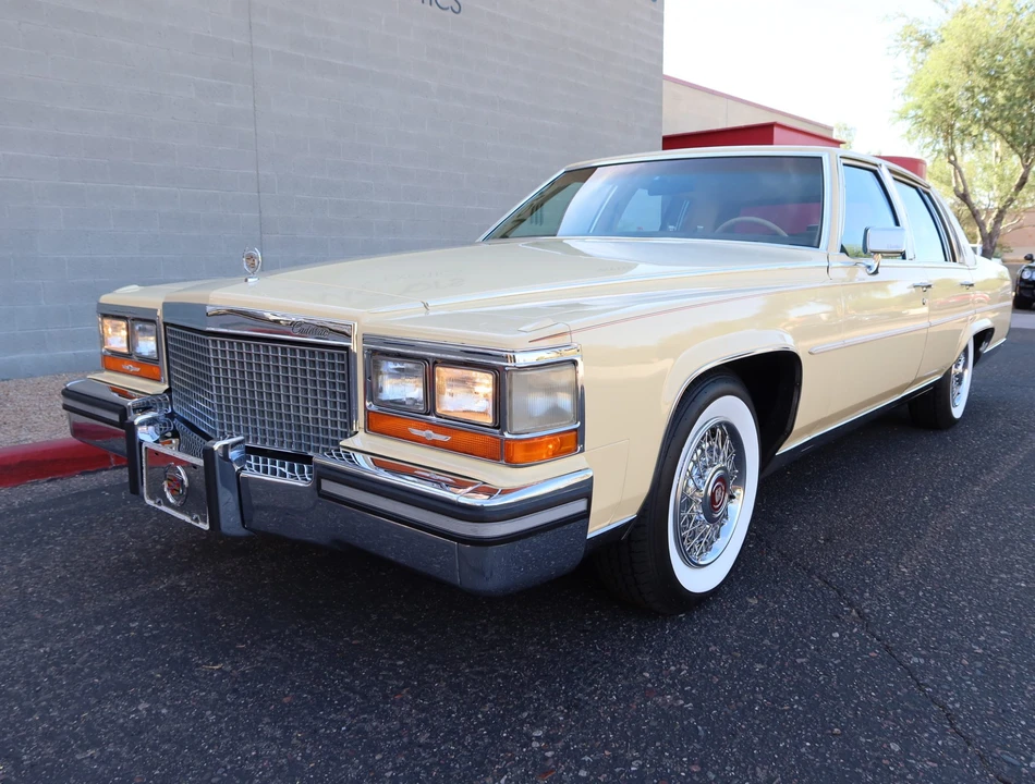 1987 Cadillac Brougham - Image 5 of 31