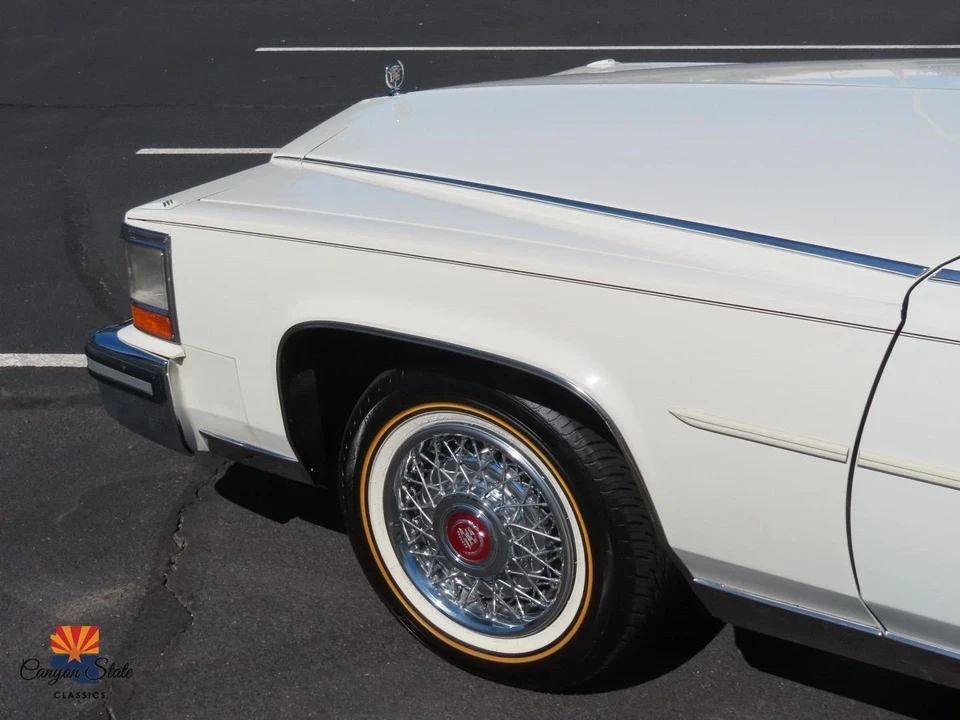 1987 Cadillac Brougham - Image 15 of 21