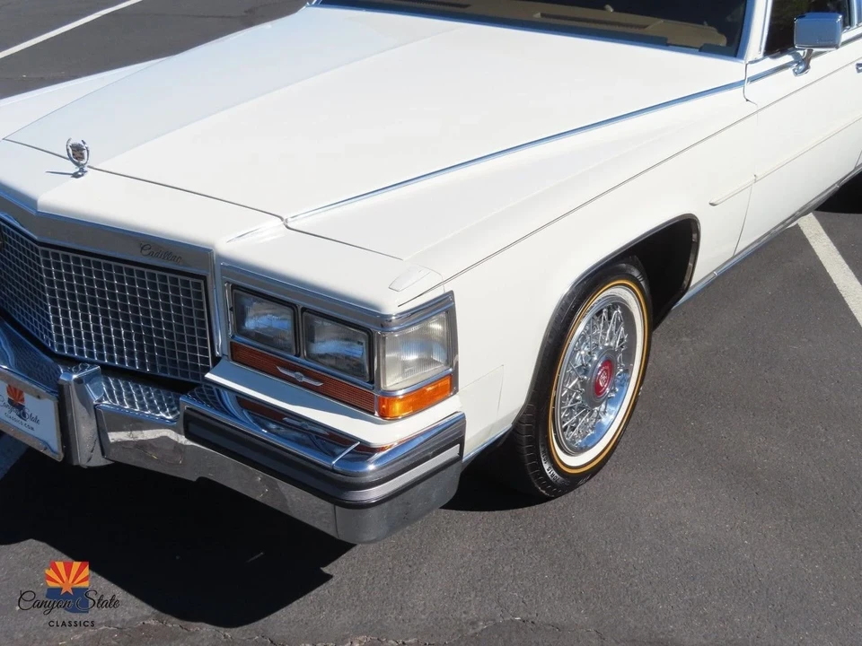 1987 Cadillac Brougham - Image 16 of 21
