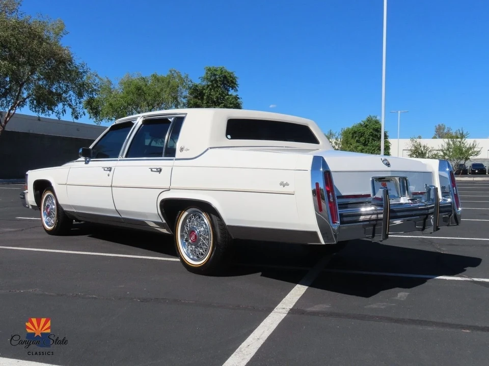 1987 Cadillac Brougham - Image 14 of 21