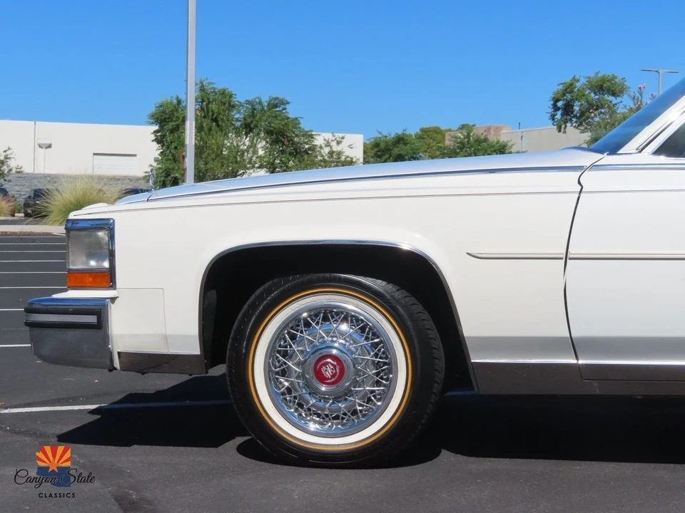 1987 Cadillac Brougham - Image 20 of 21