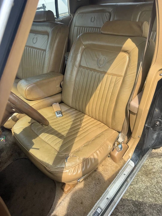 1987 Cadillac Brougham - Image 23 of 31