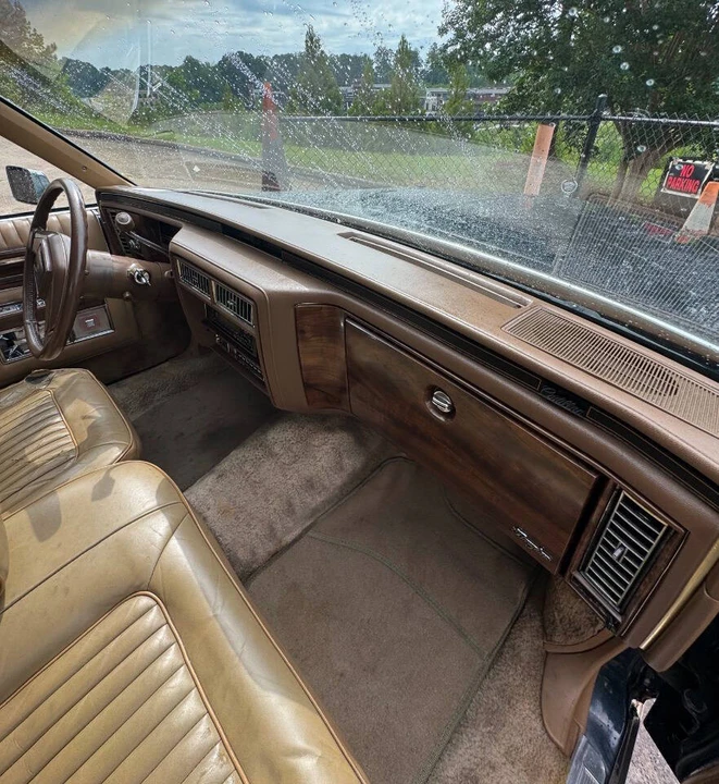 1987 Cadillac Brougham - Image 15 of 31