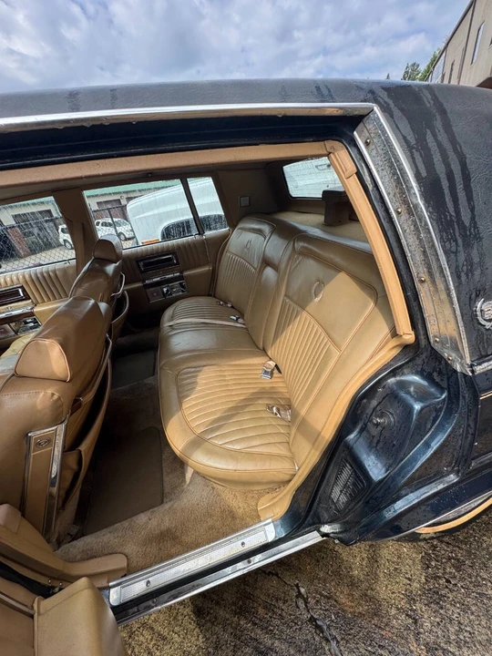 1987 Cadillac Brougham - Image 22 of 31
