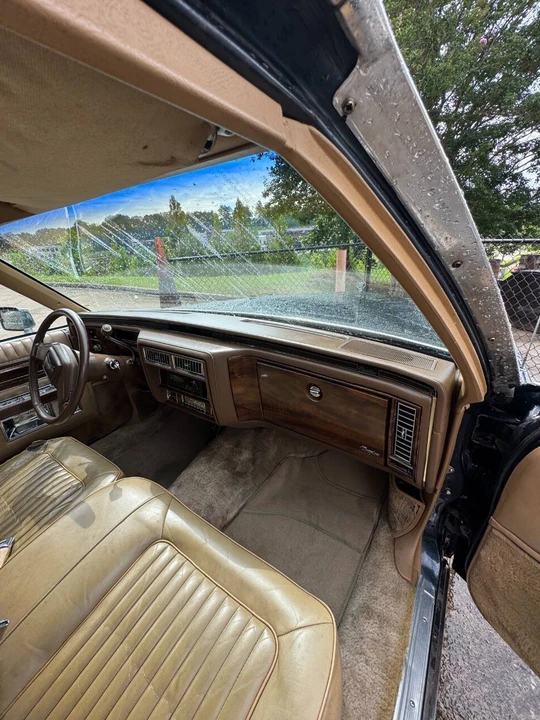 1987 Cadillac Brougham - Image 17 of 31