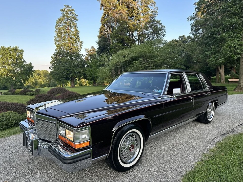 1987 Cadillac Brougham - Image 3 of 17