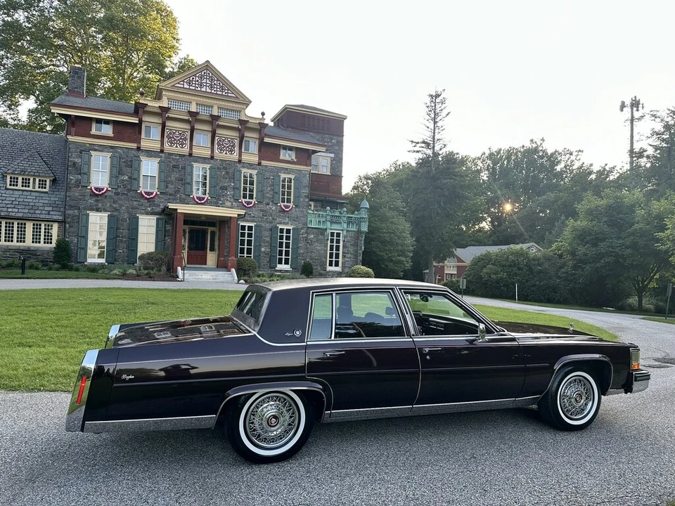 1987 Cadillac Brougham - Image 7 of 17