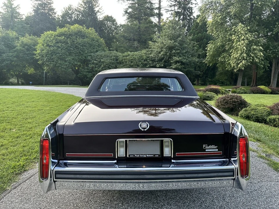 1987 Cadillac Brougham - Image 6 of 17