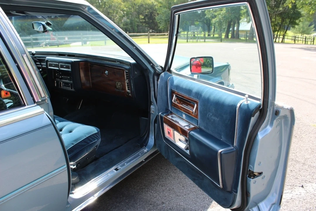 1987 Cadillac Brougham - Image 21 of 21