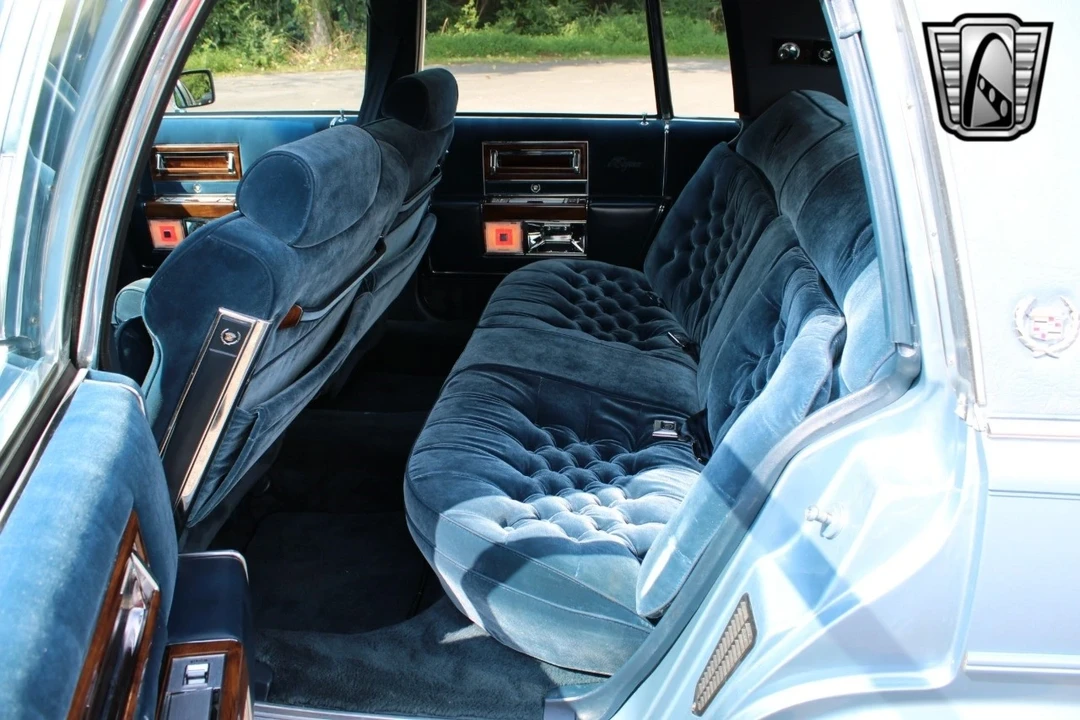 1987 Cadillac Brougham - Image 20 of 21