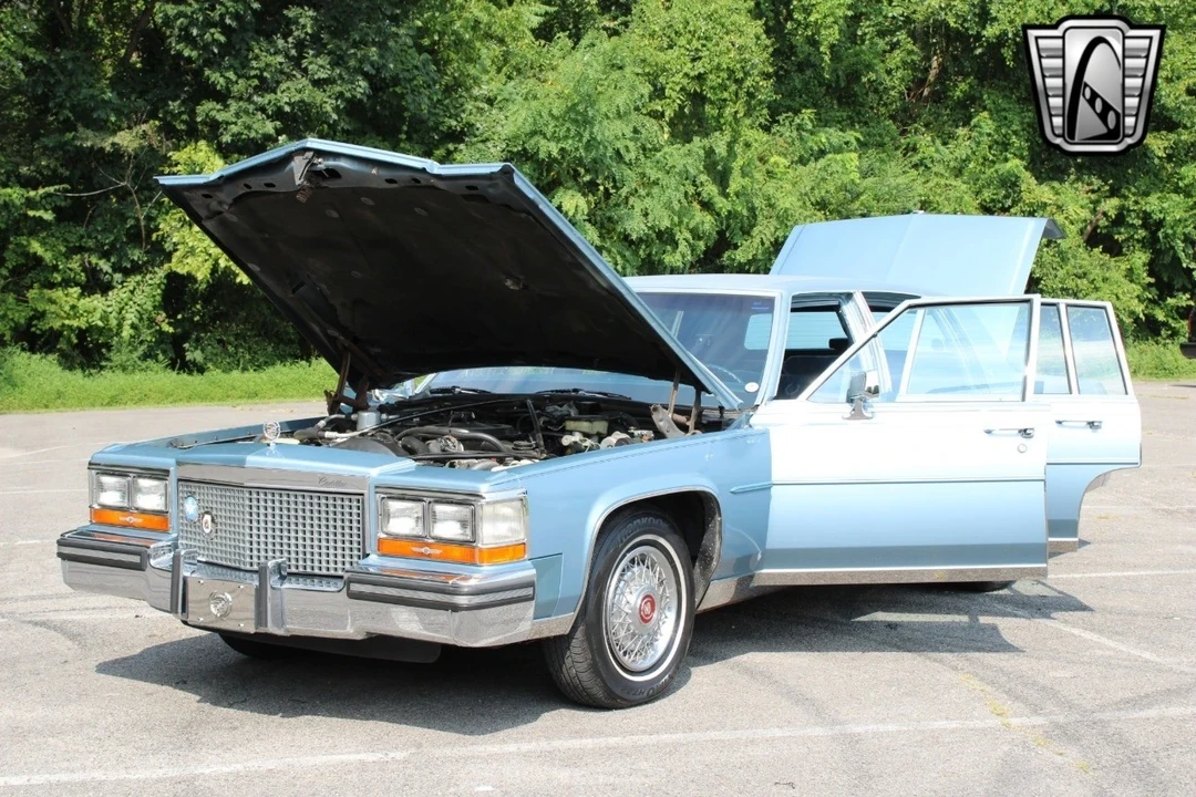 1987 Cadillac Brougham - Image 8 of 12