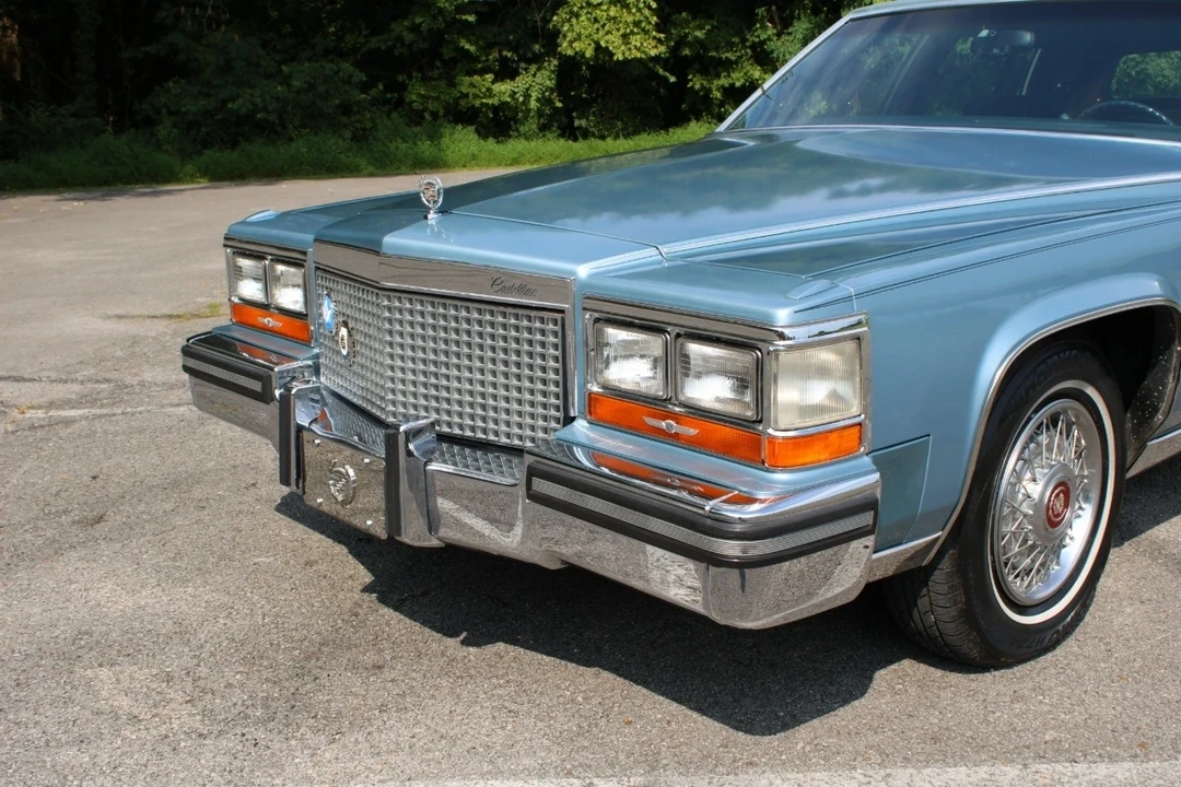 1987 Cadillac Brougham - Image 15 of 21