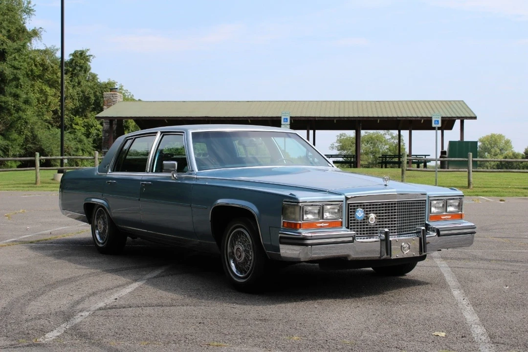 1987 Cadillac Brougham - Image 7 of 12