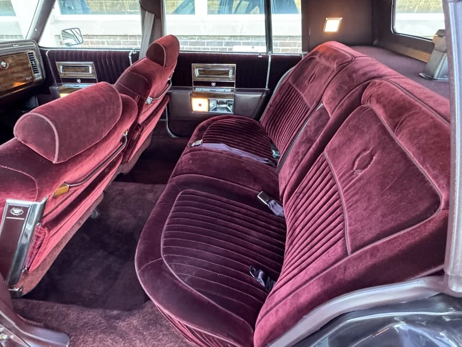 1987 Cadillac Brougham - Image 6 of 11