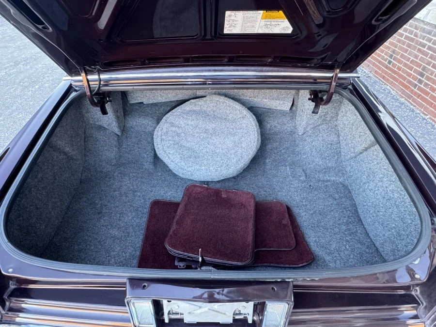 1987 Cadillac Brougham - Image 11 of 11