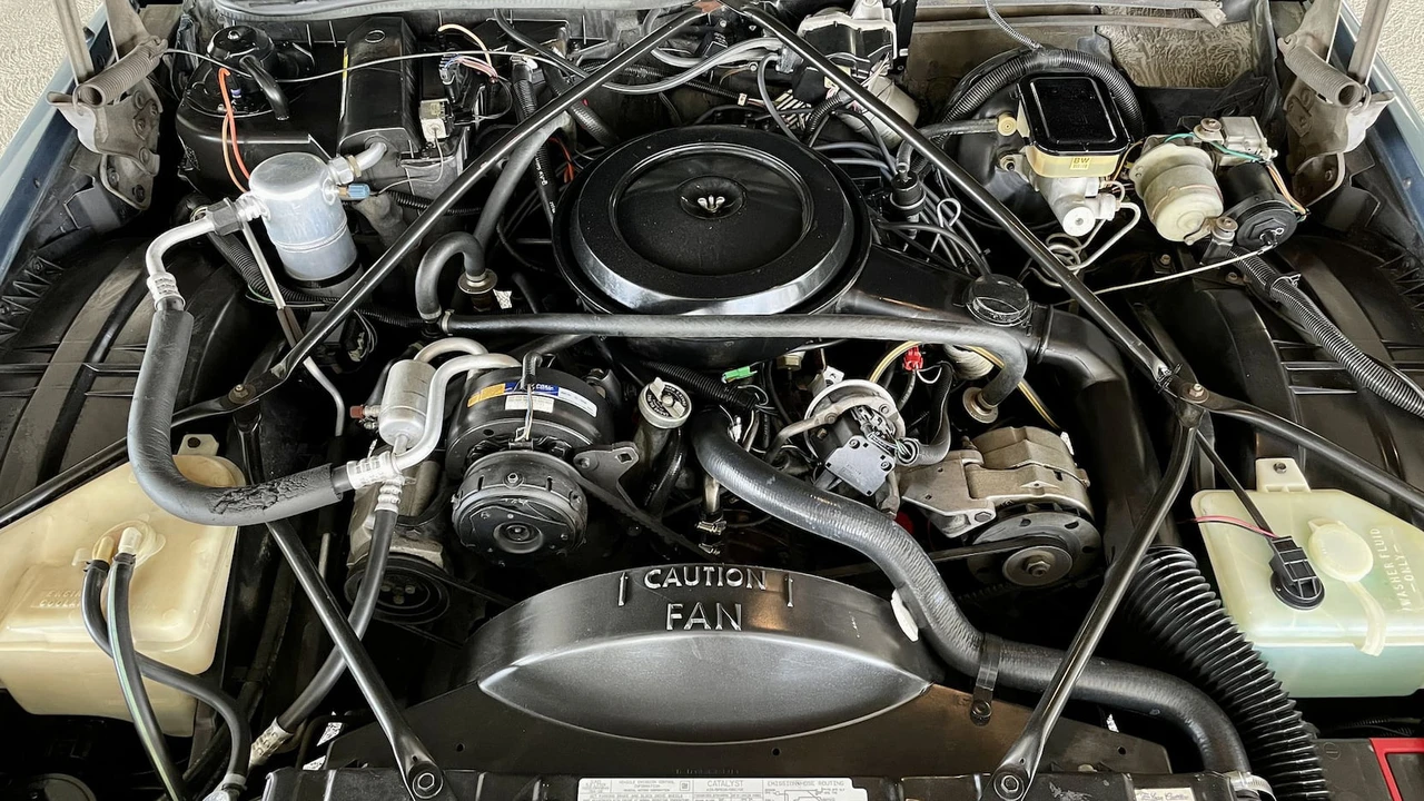 1987 Cadillac Brougham - Image 11 of 25