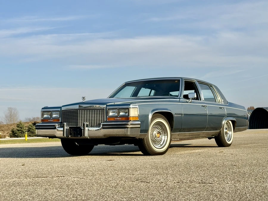 1987 Cadillac Brougham - Image 8 of 31