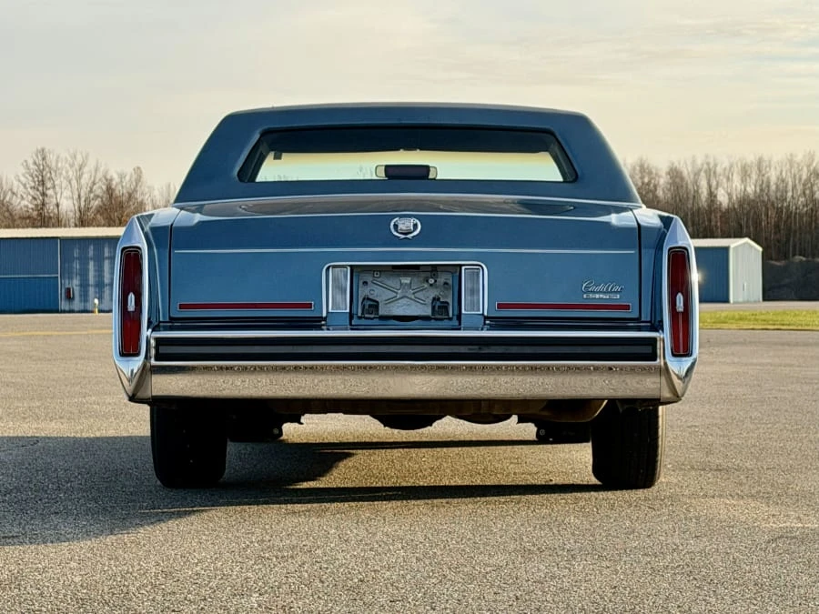 1987 Cadillac Brougham - Image 5 of 31
