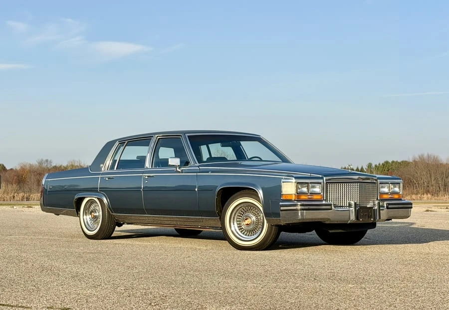1987 Cadillac Brougham - Image 7 of 31