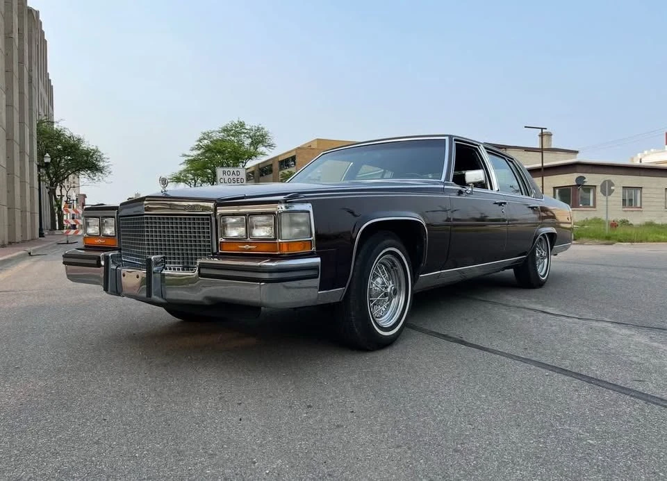 1987 Cadillac Brougham - Image 3 of 16