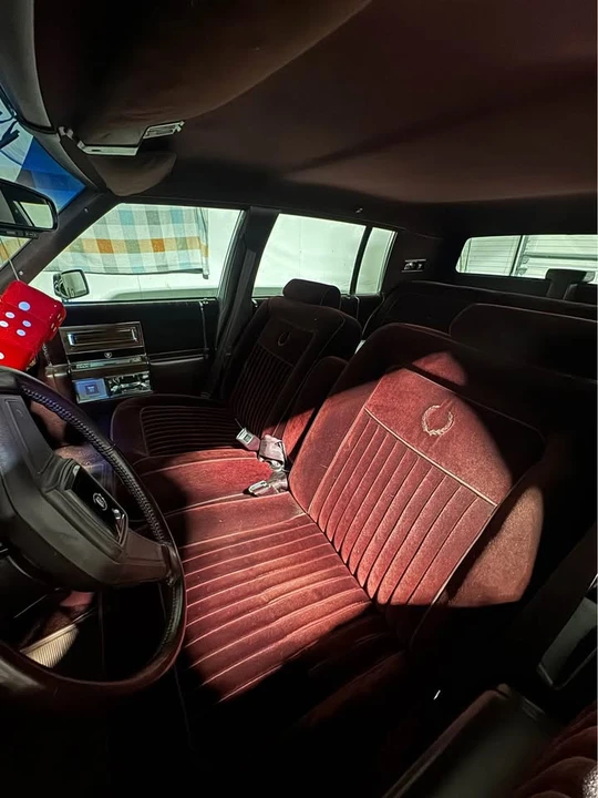 1987 Cadillac Brougham - Image 9 of 16