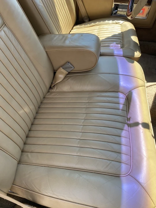 1987 Cadillac Brougham - Image 21 of 31