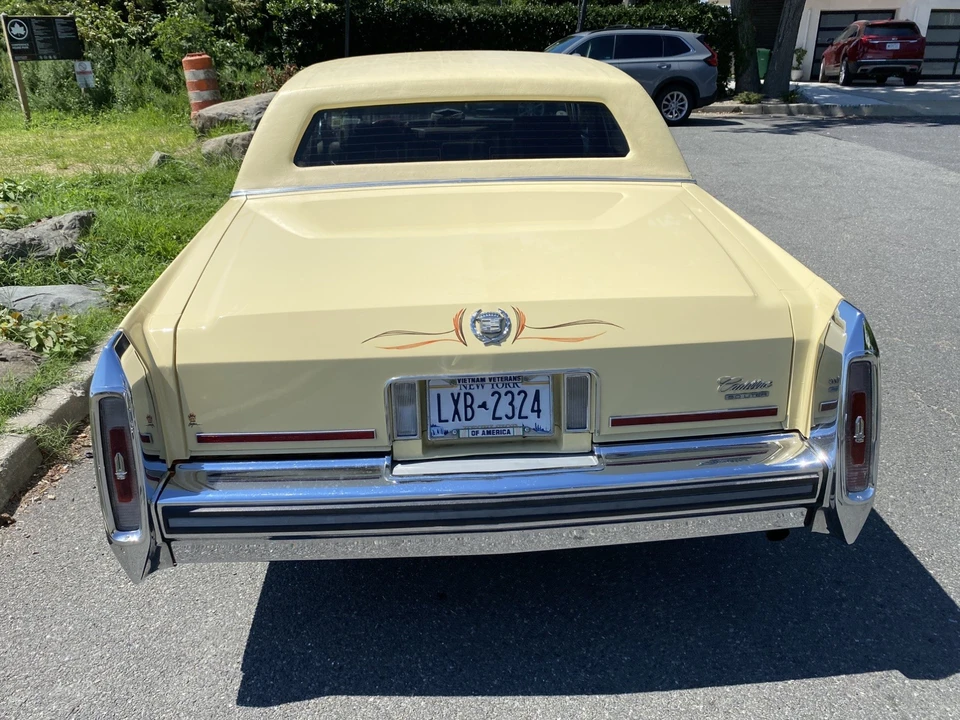 1987 Cadillac Brougham - Image 19 of 31