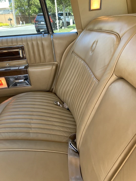 1987 Cadillac Brougham - Image 13 of 31