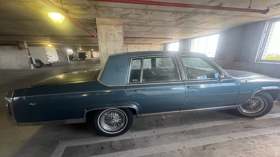 1987 Cadillac Brougham - Image 2 of 14