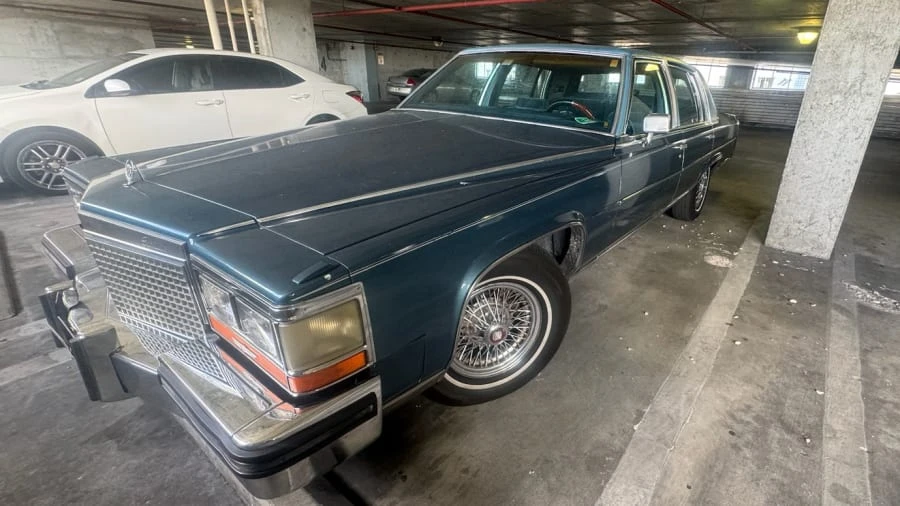 1987 Cadillac Brougham - Image 7 of 14