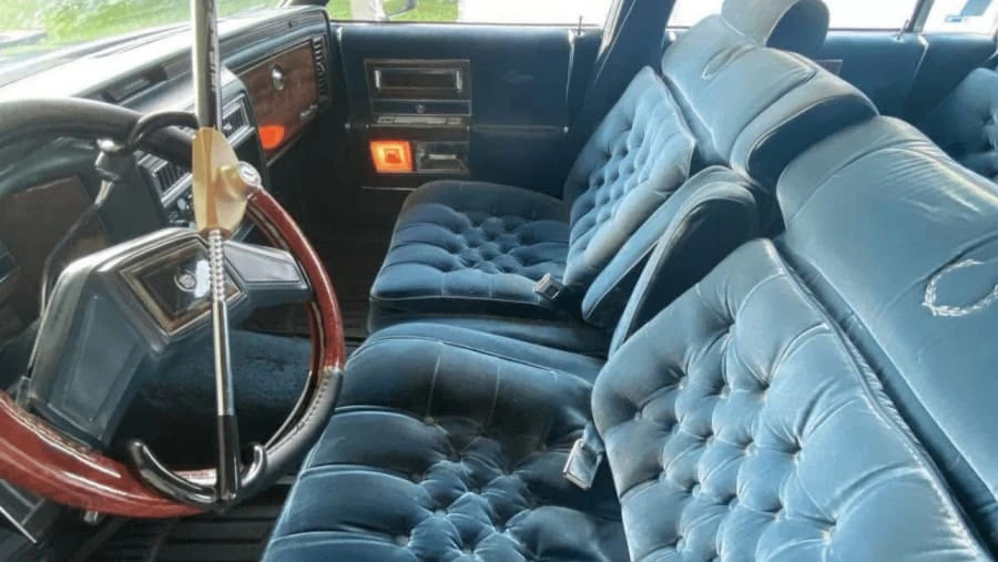 1987 Cadillac Brougham - Image 9 of 14