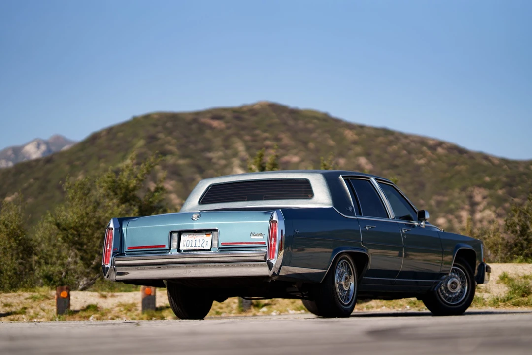 1987 Cadillac Brougham - Image 12 of 31