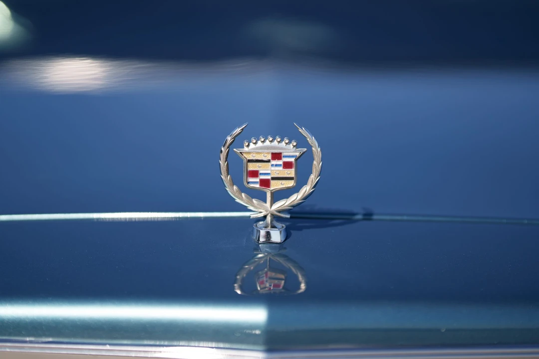 1987 Cadillac Brougham - Image 26 of 31