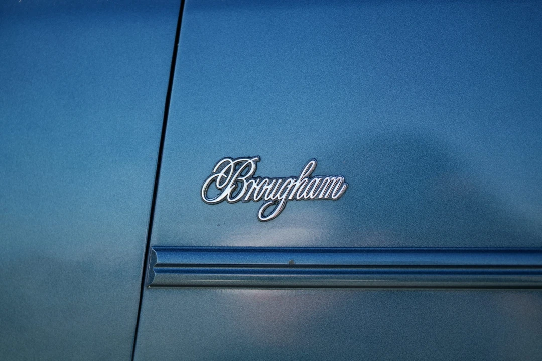 1987 Cadillac Brougham - Image 27 of 31
