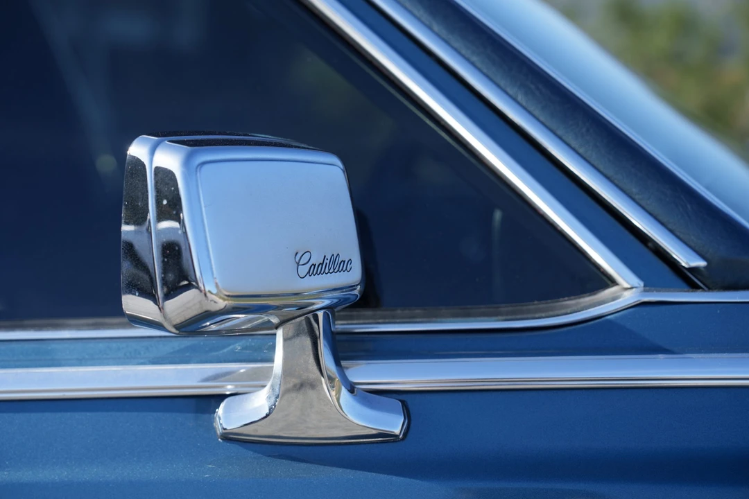 1987 Cadillac Brougham - Image 29 of 31