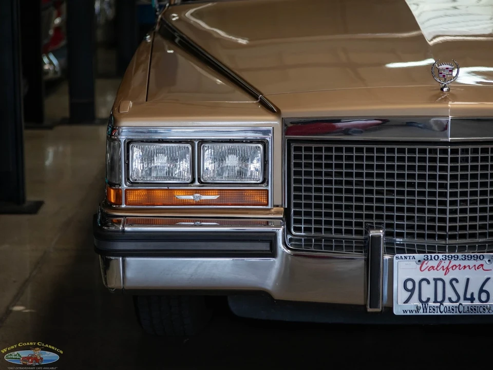 1987 Cadillac Brougham - Image 15 of 21