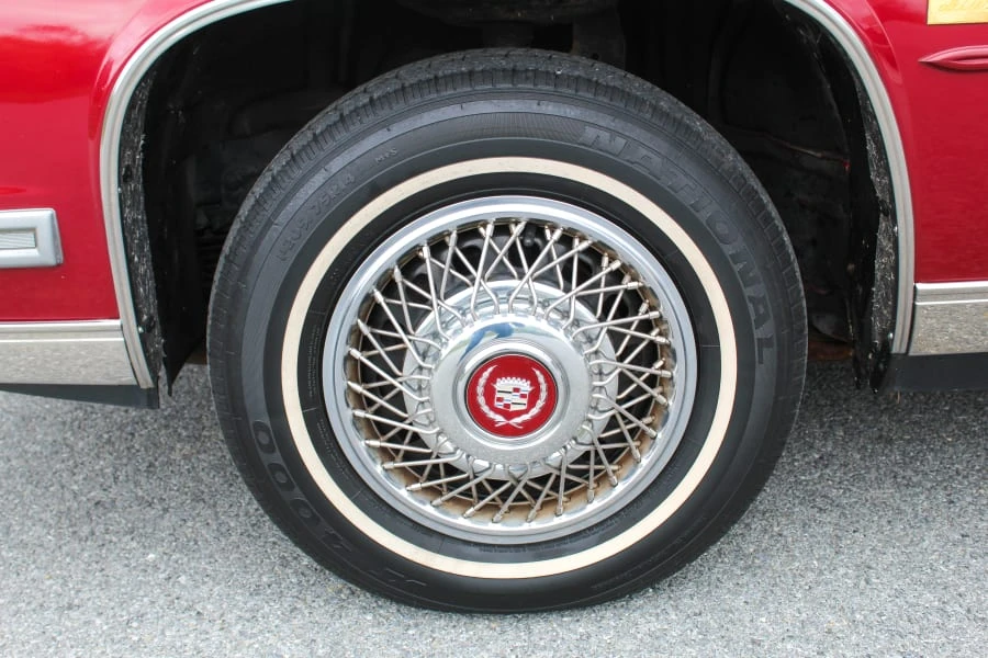 1987 Cadillac DeVille 6th Gen - Image 30 of 31